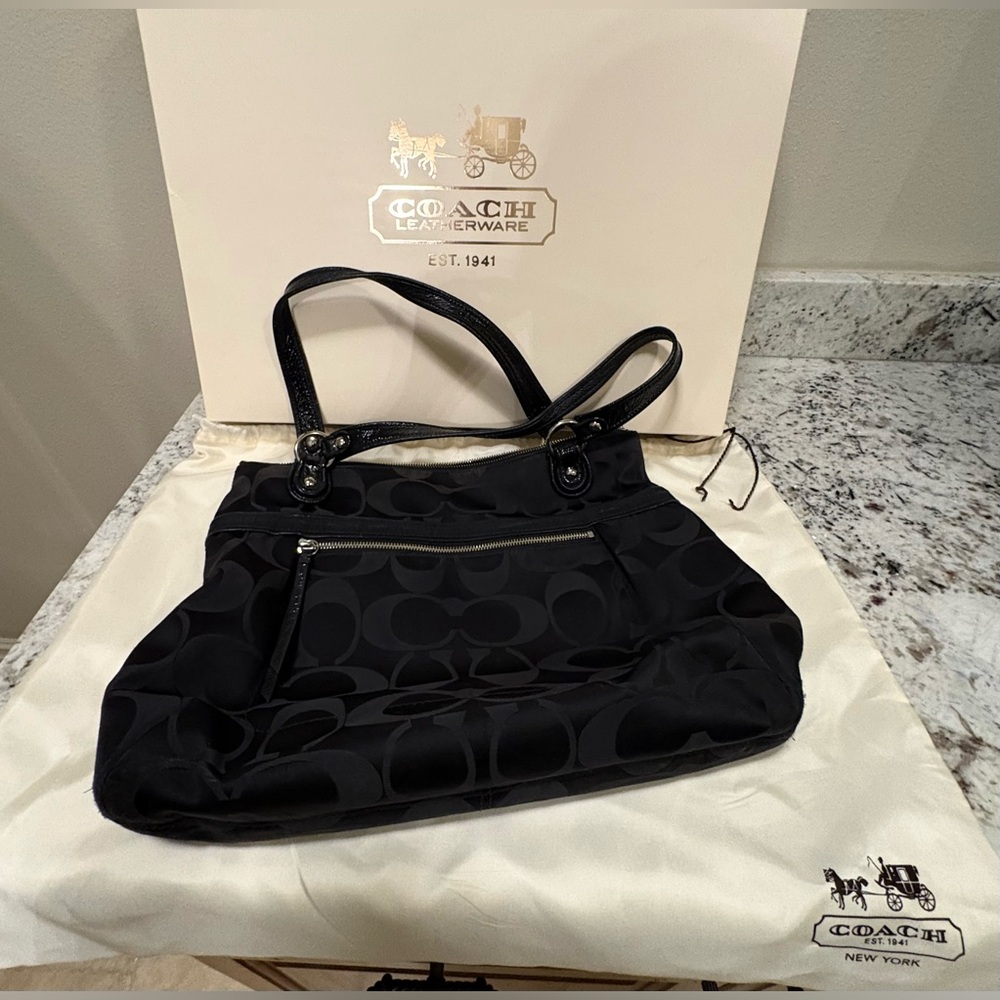 Coach Black Signature Nylon Shoulder Tote Bag Zip Top 👜